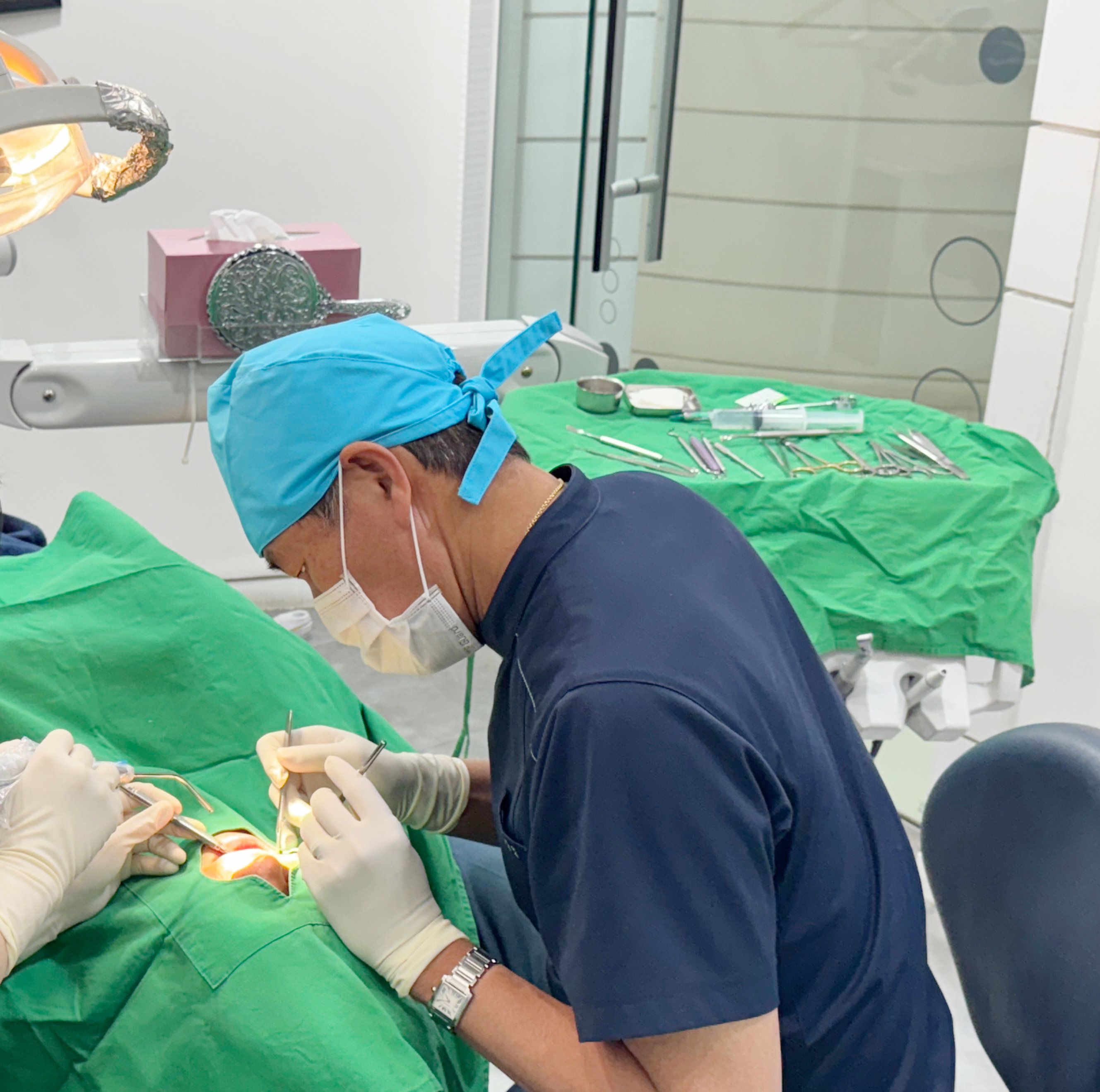 강남 임플란트 잘하는 치과